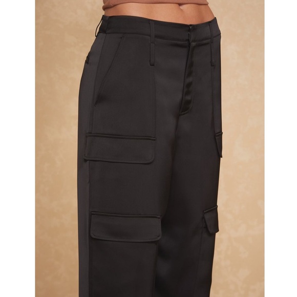 NWT Noli Shop Milan Satin Cargo Pants - Picture 9 of 14